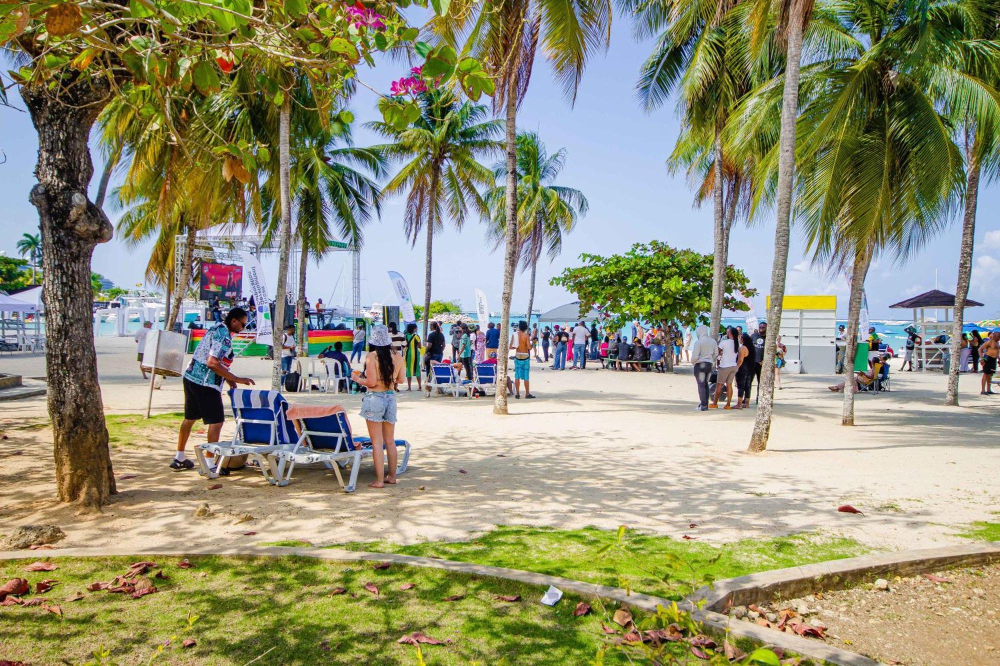 Malia Dreamers Paradise โอโชรีโอส ภายนอก รูปภาพ